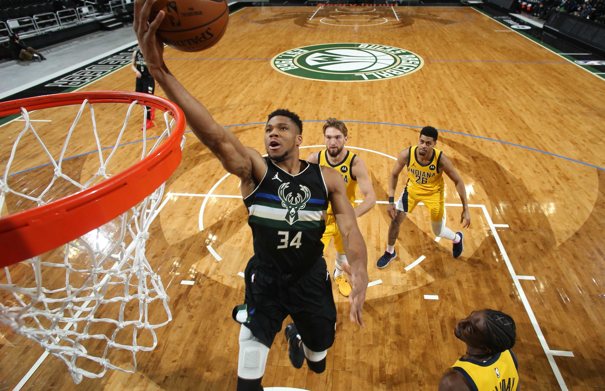 九游体育官网 -德甲今晨走向成谜；密尔沃基雄鹿队长鼓劲；质疑声仍在；高层口径保持一致的简单介绍