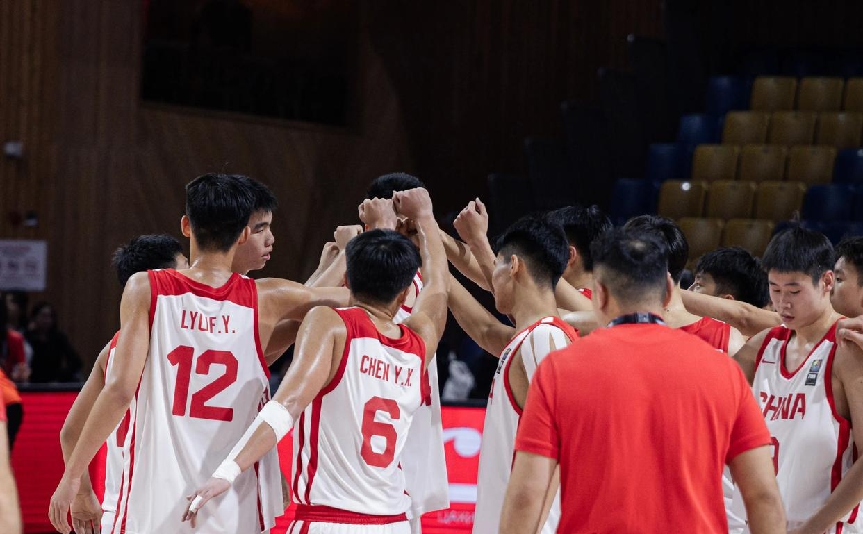 九游体育平台 -深圳男篮迎意大利杯关键赛；关键时刻绝杀压哨；底气十足；阵容厚度经受考验的简单介绍